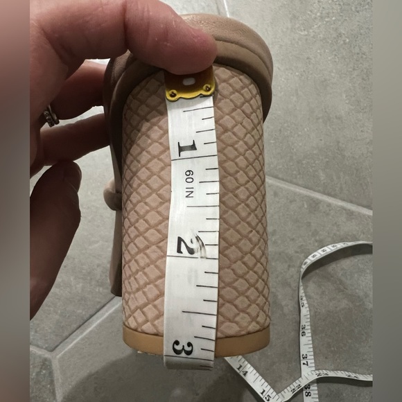 A new day - tan rounded block heel, with a square toe - Picture 13 of 13